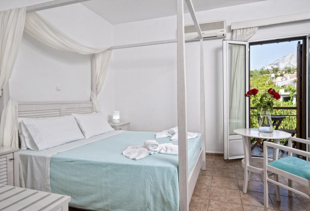Kerkis Bay Hotell Marathókampos Eksteriør bilde