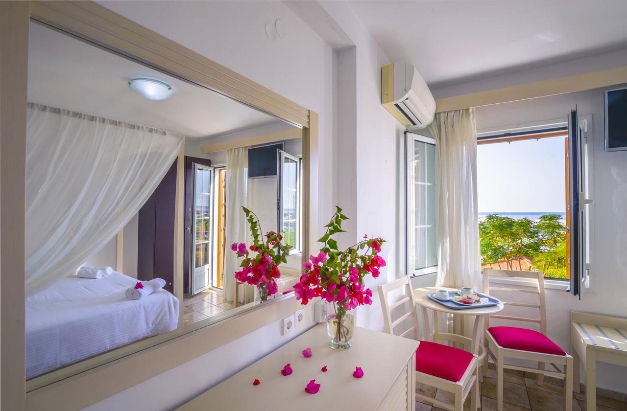 Kerkis Bay Hotell Marathókampos Eksteriør bilde